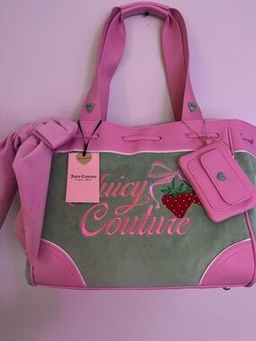BNWT Juicy Couture Pink & Green Strawberry Embroidered Daydreamer Tote
